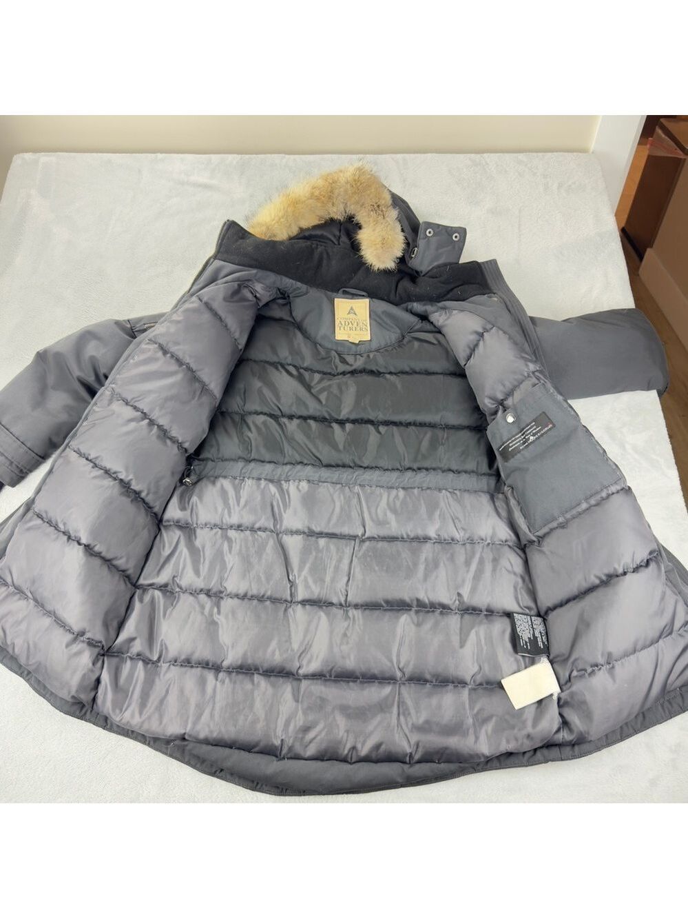 Company of Adventurers Women's Size Large Designed Hudson Bay by Moose Knuckles - Picture 3 of 12